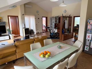 Stanovanje Cres, 132m2