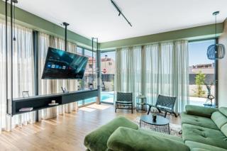 Vila z bazenom in panoramskim pogledom na morje