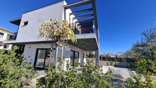 Hiša Kornić, Krk, 150m2