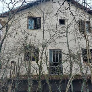 Hiša Kruge, Donji Lapac, 240m2