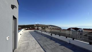 Stanovanje Okrug Gornji, Okrug, 60m2