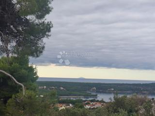 Kmetijsko zemljišče Bobovišća, Milna, 8.463m2