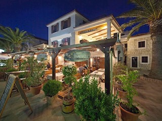 Hiša Rogoznica, 277m2