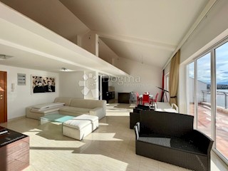 Apartma Selce, Crikvenica, 178m2