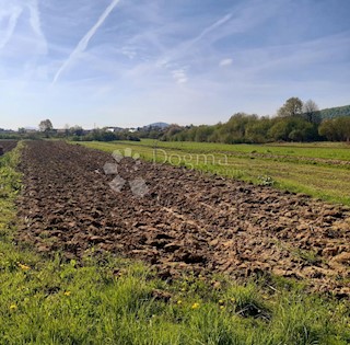 Zemljišče Ogulin, 3.000m2