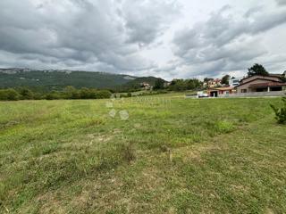 Zemljišče Buzet, 1.035m2