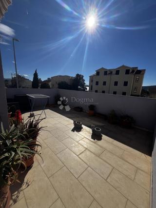 Hiša Kaštel Sućurac, Kaštela, 300m2