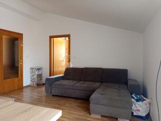Stanovanje Centar, Pula, 65m2