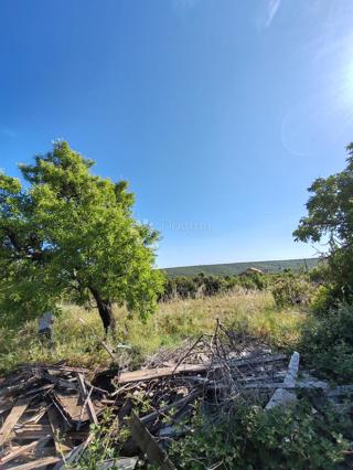 Zazidljivo zemljišče Debeljak, Sukošan, 660m2