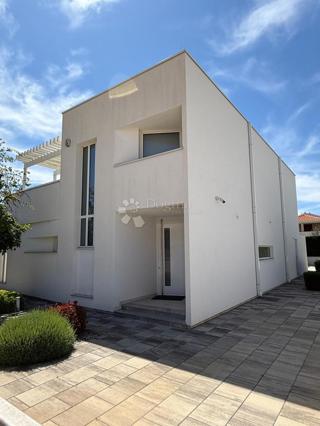 Hiša Funtana, 215m2