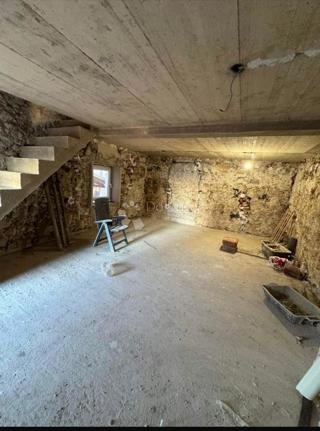 Hiša Stara Baška, Punat, 155.000m2