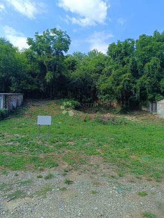 Zazidljivo zemljišče Desna Supoderica, Vukovar, 686m2