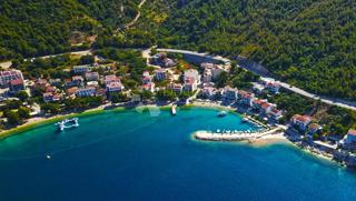 Hiša Drvenik, Gradac, 700m2