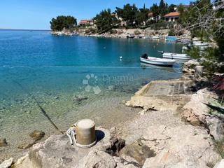 Zazidljivo zemljišče Starigrad, 1.339m2