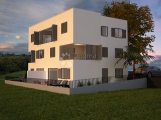 PRIMOŠTEN - VRHUNSKA LOKACIJA, STANOVANJE V PRITLIČJU