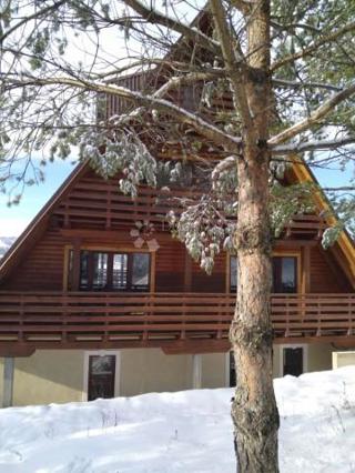 Hiša Ravna Gora, 380m2