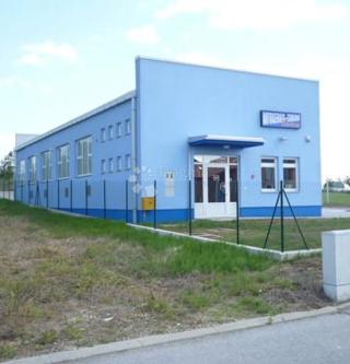 Poslovni prostor Celine, Podturen, 245m2