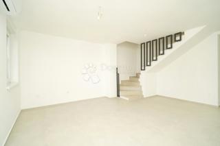 Stanovanje Poreč, 76m2