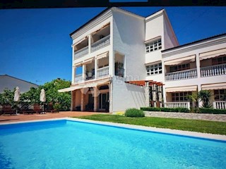 Hiša Malinska, Malinska-Dubašnica, 2.000m2