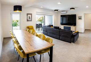 Stanovanje Mandre, Kolan, 136,19m2