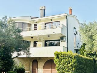 Hiša Krk, 346m2
