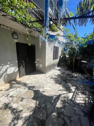 Stanovanje Grebaštica, Šibenik - Okolica, 82m2
