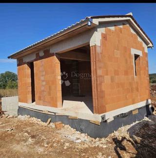 Kmetijsko zemljišče Rovinj, 13.744m2