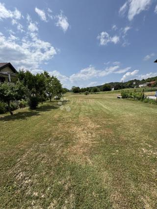 Zazidljivo zemljišče Črešnjevec, Tuhelj, 1.913m2
