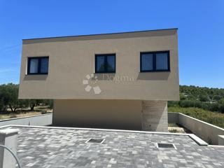 Stanovanje Tisno, 106m2