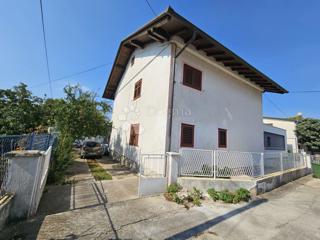 Hiša Pirovac, 200m2