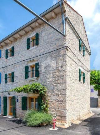 Hiša Kanfanar, 200m2