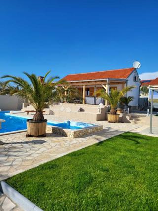 Hiša Donja Jagodnja, Polača, 280m2