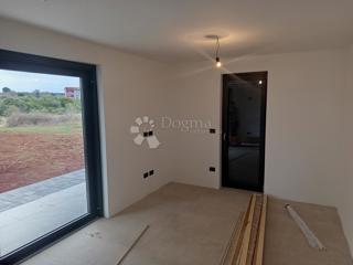 Stanovanje Valdebek, Pula, 57m2