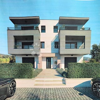 Stanovanje Žbandaj, Poreč, 124,59m2