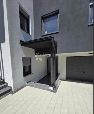 Stanovanje Centar, Varaždin, 115,59m2