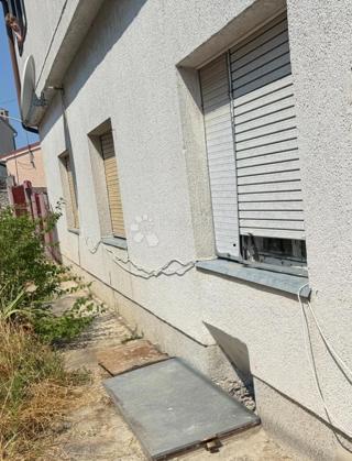 Stanovanje Centar, Pula, 150m2