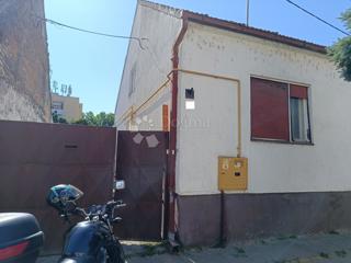 Hiša Retfala, Osijek, 477m2