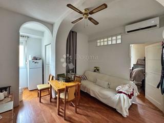 Stanovanje Centar, Pula, 32m2