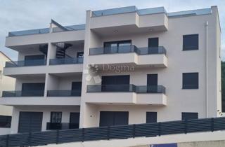 Stanovanje Okrug Gornji, Okrug, 61,02m2