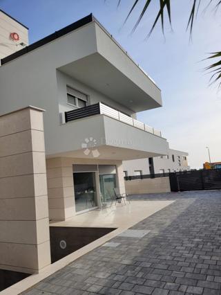 MODERNA DVOJNA HIŠA Z POGLEDOM NA MORJE, OTOK VIR