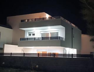 MODERNA DVOJNA HIŠA Z POGLEDOM NA MORJE, OTOK VIR