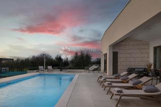 Hiša Smoković, Zemunik Donji, 350m2