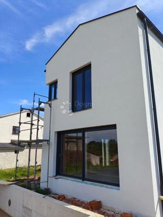 Hiša Svetvinčenat, 160m2
