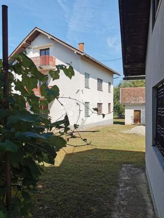 Hiša Pješčanica, Gvozd, 200m2