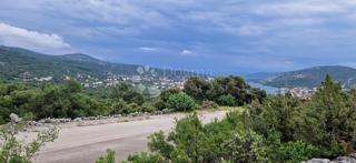 Kmetijsko zemljišče Vinišće, Marina, 1.358m2
