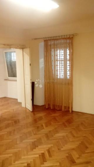 Stanovanje Centar, Rijeka, 93,70m2