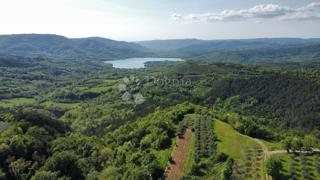 Zazidljivo zemljišče Grimalda, Cerovlje, 1.400m2