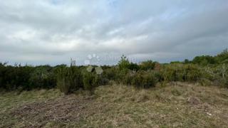 Kmetijsko zemljišče Pomer, Medulin, 1.370m2