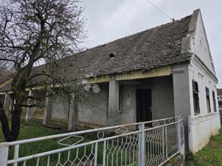 Hiša Beli Manastir, 325m2