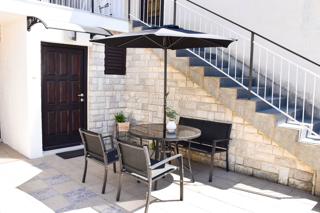 2 apartmaja 34 m2 + 60 m2, 600 m od morja
